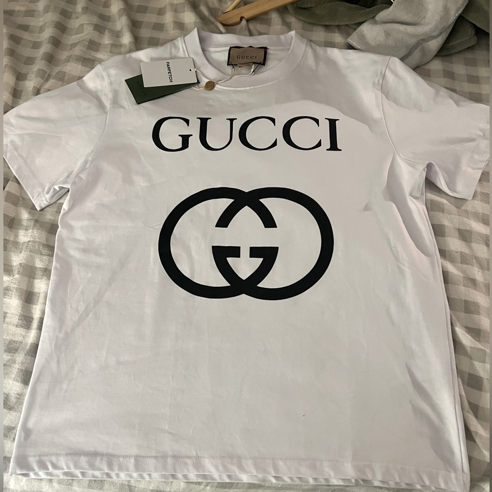 Gucci Graphic Shirt Mens Size Medium Brand new With Tags from Store